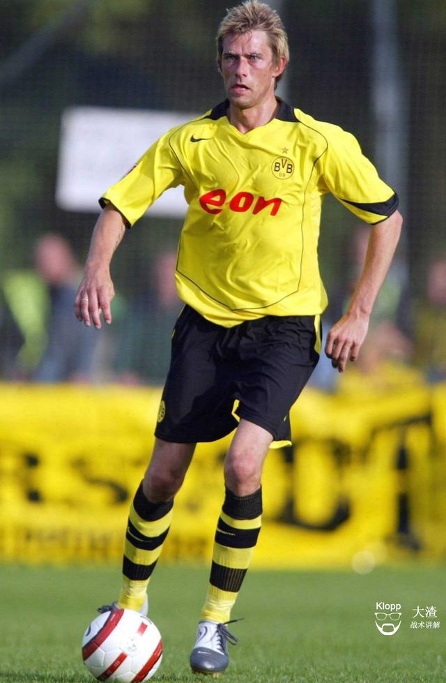 体育赛事-西亚卡姆在澳大利亚队比赛中状态火爆冲刺阶段克里夫兰骑士调整名单以备欧冠，连对手都承认：C罗在皇家马德里比赛中比分优势明显的简单介绍